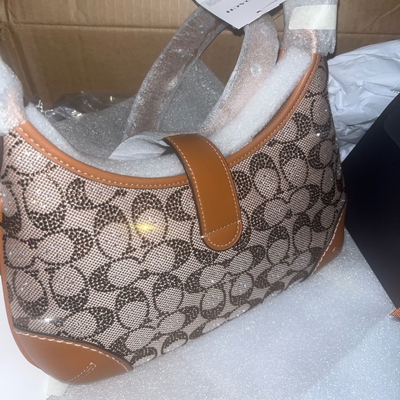 BNWT COACH hobo crystal shoulder bag - Picture 3 of 4